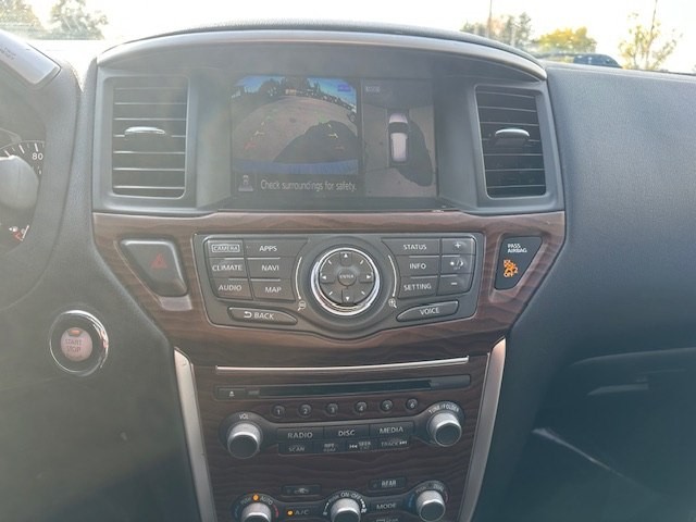 2017 Nissan Pathfinder Image 17