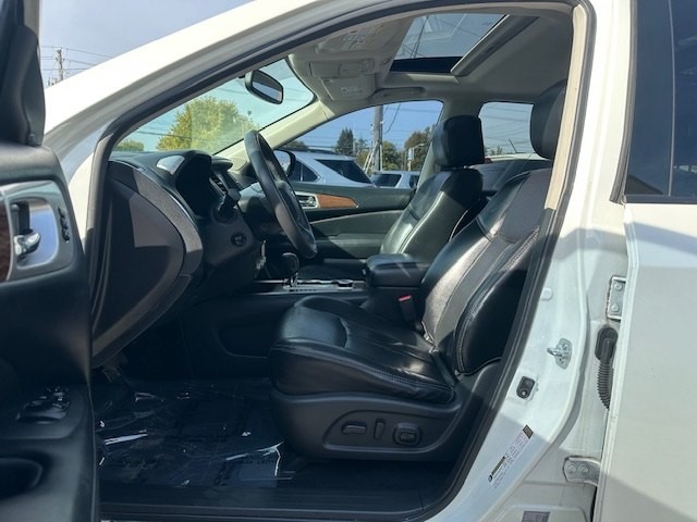 2017 Nissan Pathfinder Image 18