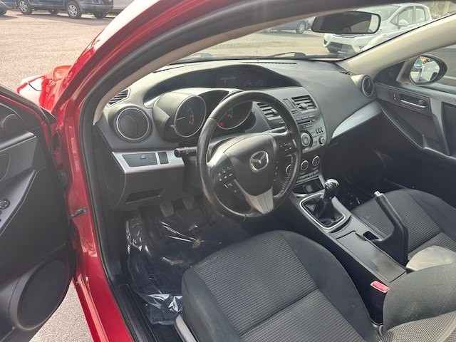 2013 Mazda Mazda3 Image 9