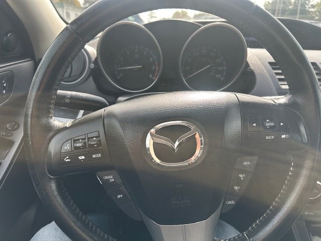 2013 Mazda Mazda3 Image 11