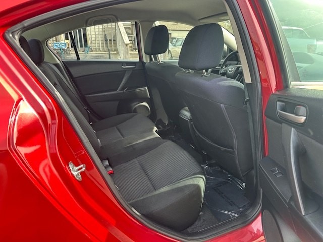 2013 Mazda Mazda3 Image 18