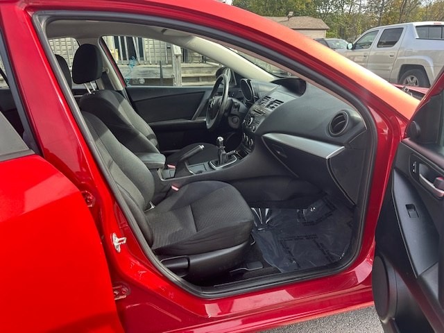 2013 Mazda Mazda3 Image 19