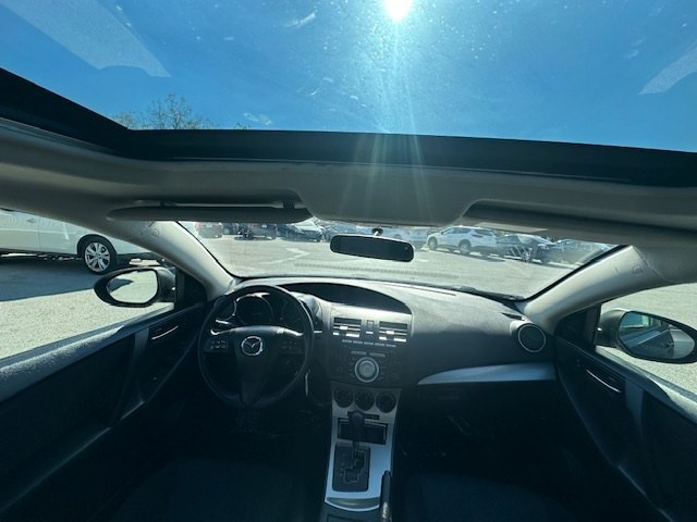 2010 Mazda Mazda3 Image 21
