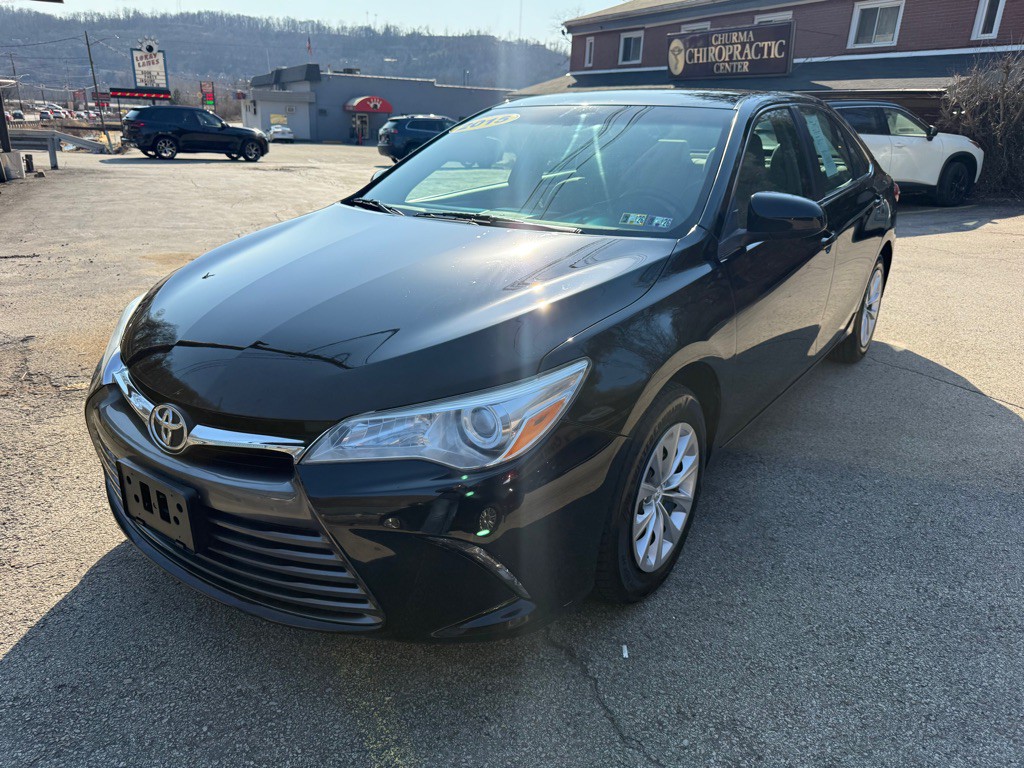 2015 Toyota Camry Image 3