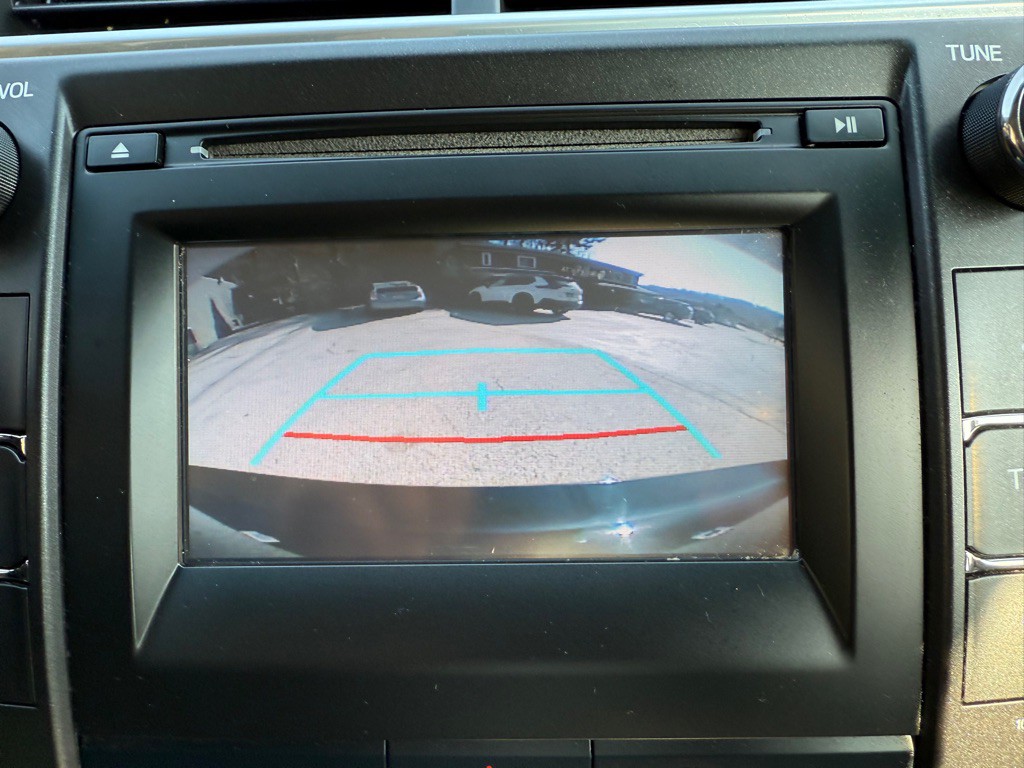 2015 Toyota Camry Image 17