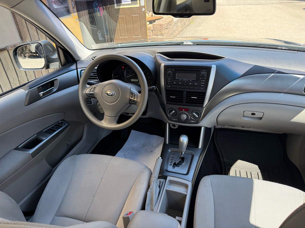 2011 Subaru Forester Image 19