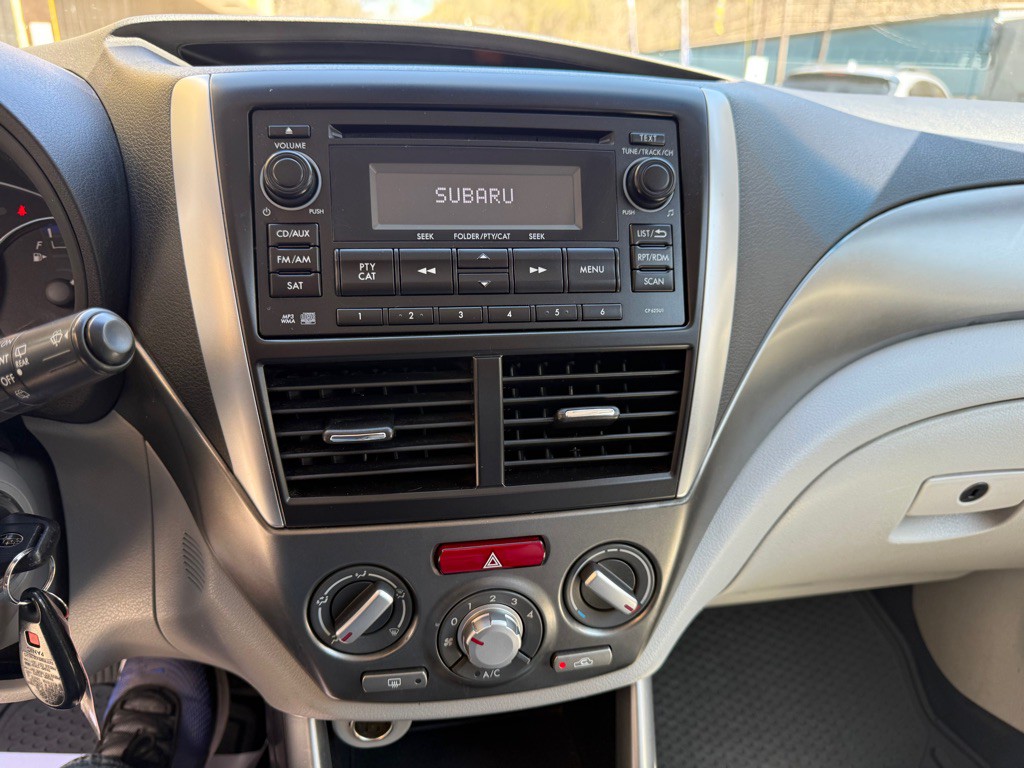 2011 Subaru Forester Image 20