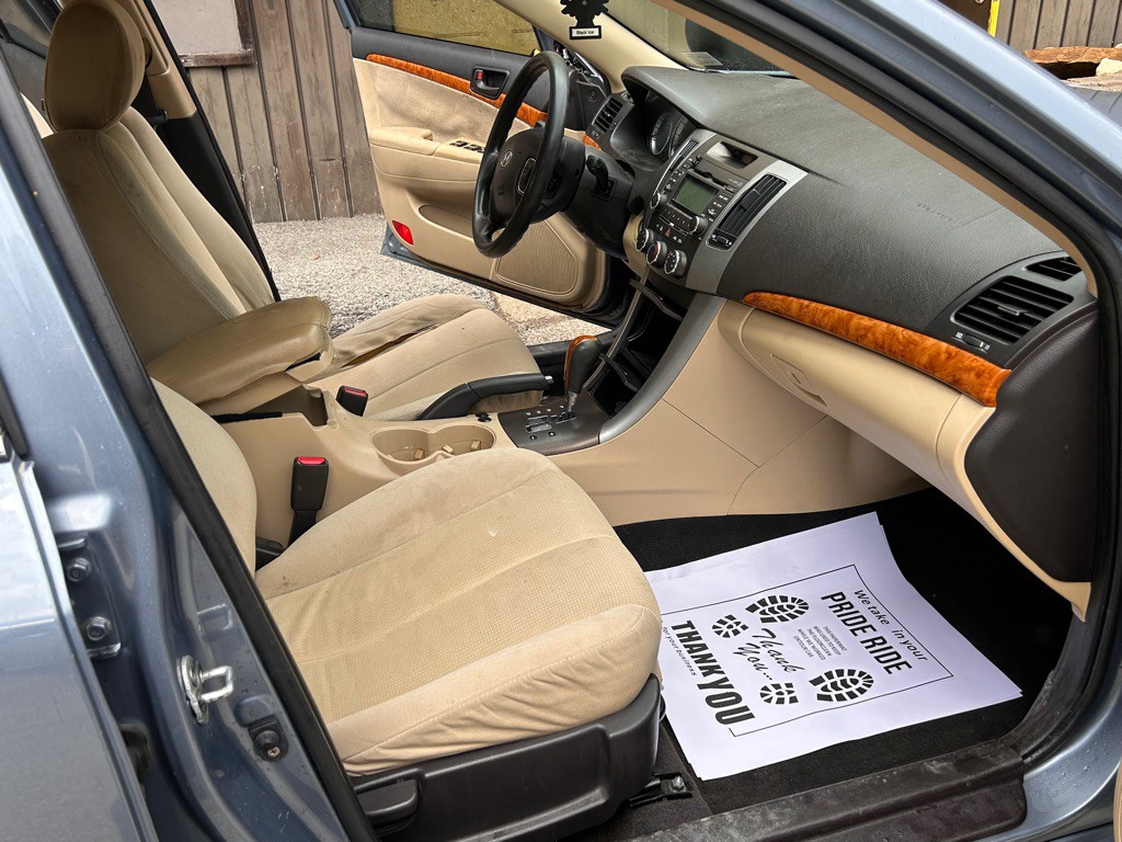 2009 Hyundai Sonata Image 11