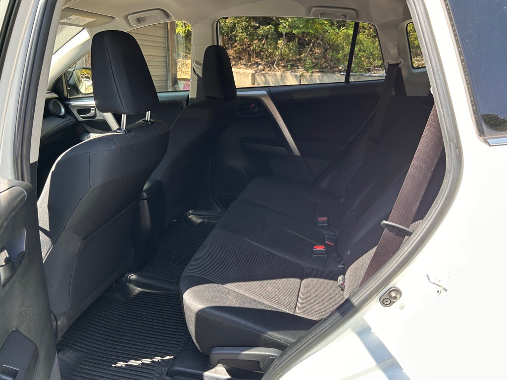 2017 Toyota Rav4 Image 10