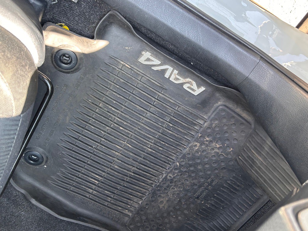 2017 Toyota Rav4 Image 14