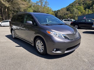 Image for 2011 Toyota Sienna XLE 8-PASSENGER ID: 6856798