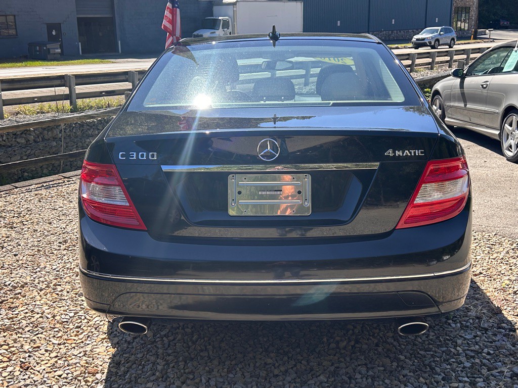 2010 Mercedes-Benz C-Class Image 5