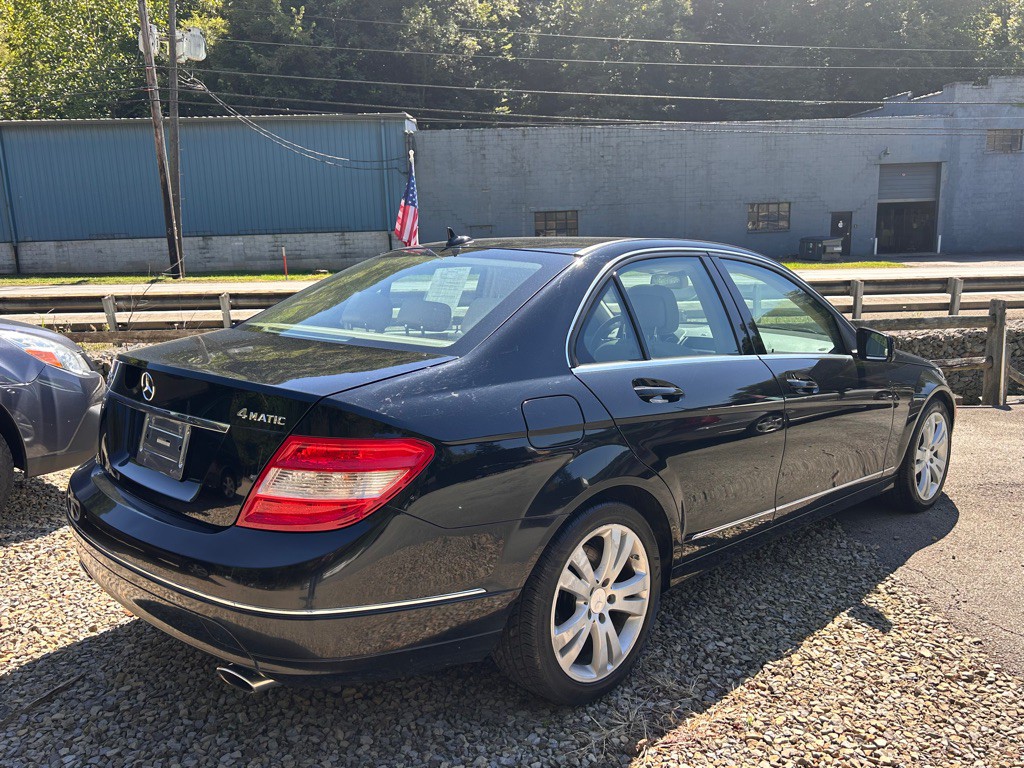 2010 Mercedes-Benz C-Class Image 6