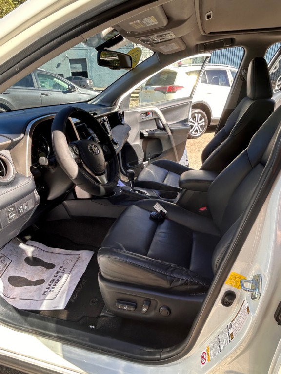 2013 Toyota Rav4 Image 9