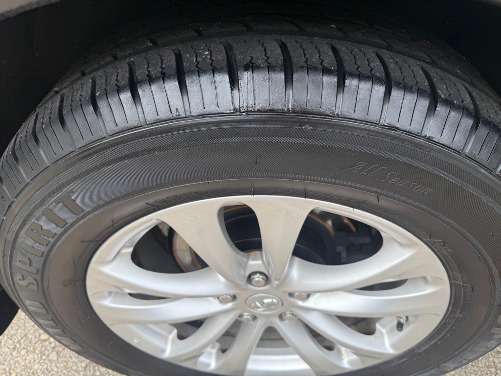 2010 INFINITI FX35 Image 8