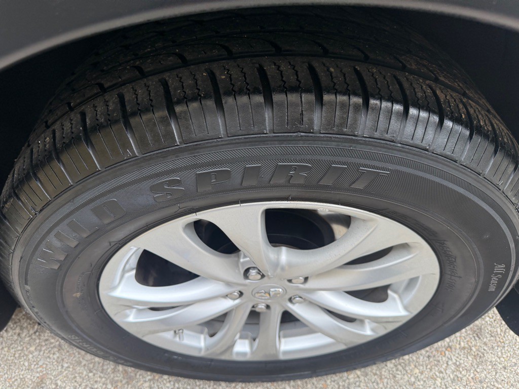 2010 INFINITI FX35 Image 10