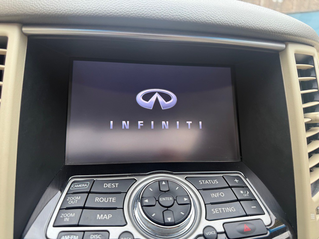 2010 INFINITI FX35 Image 20