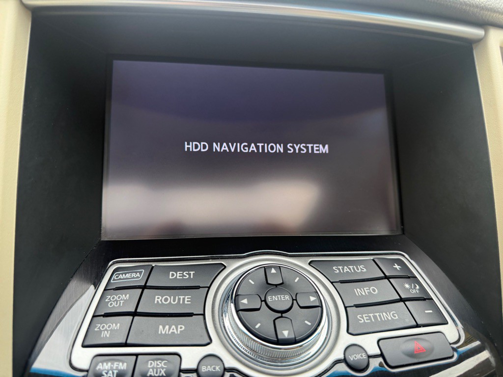 2010 INFINITI FX35 Image 21