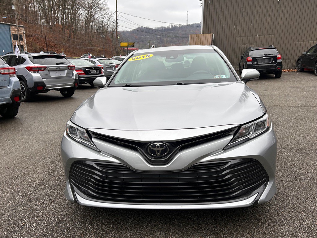 2018 Toyota Camry Image 2