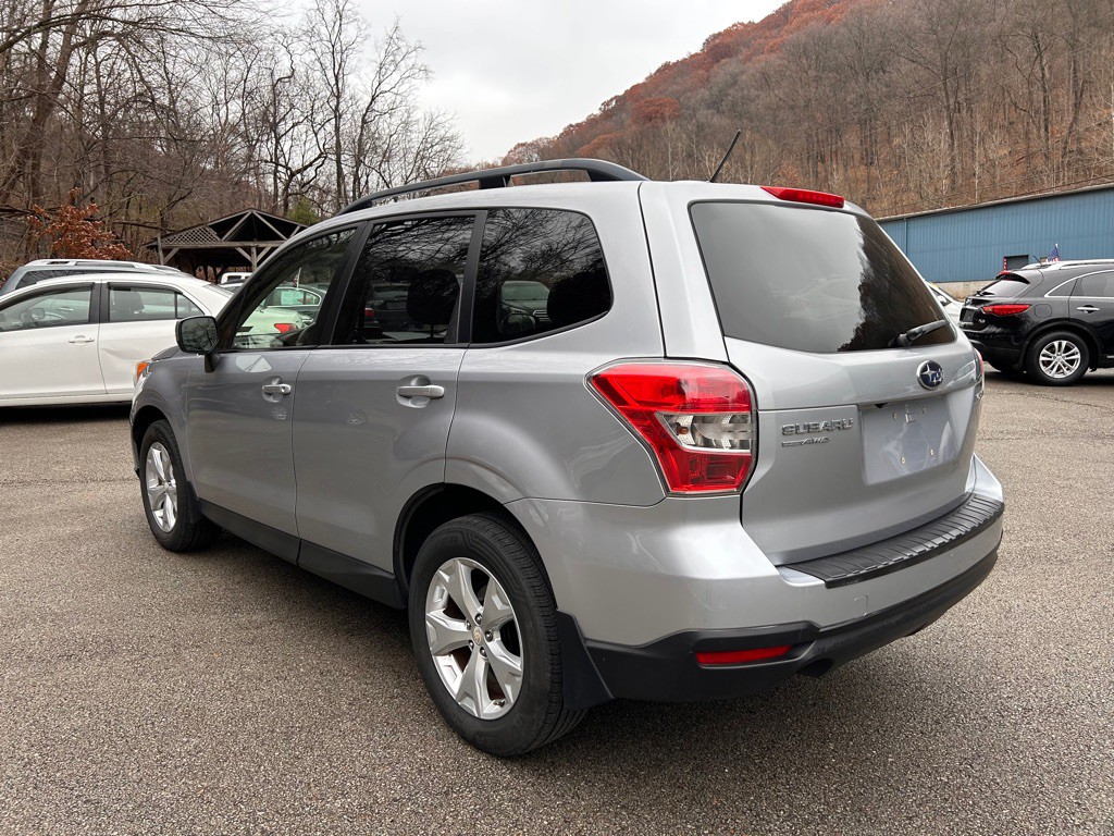2014 Subaru Forester Image 5