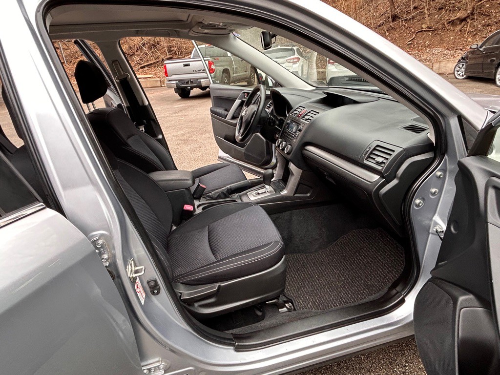 2014 Subaru Forester Image 13
