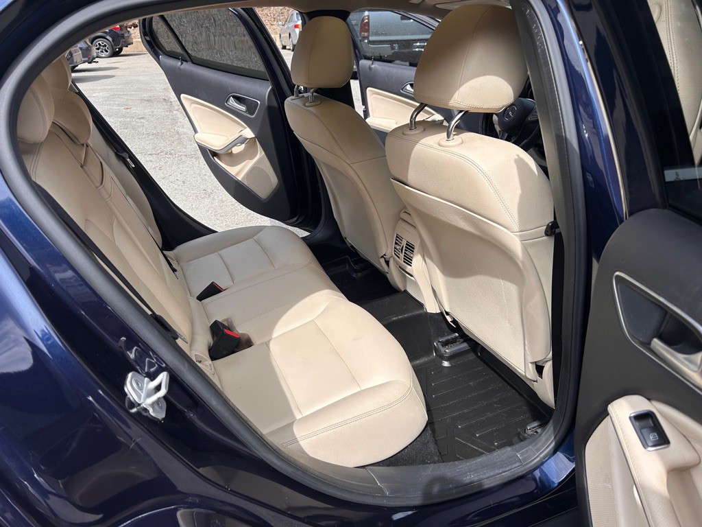 2018 Mercedes-Benz GLA-Class Image 13