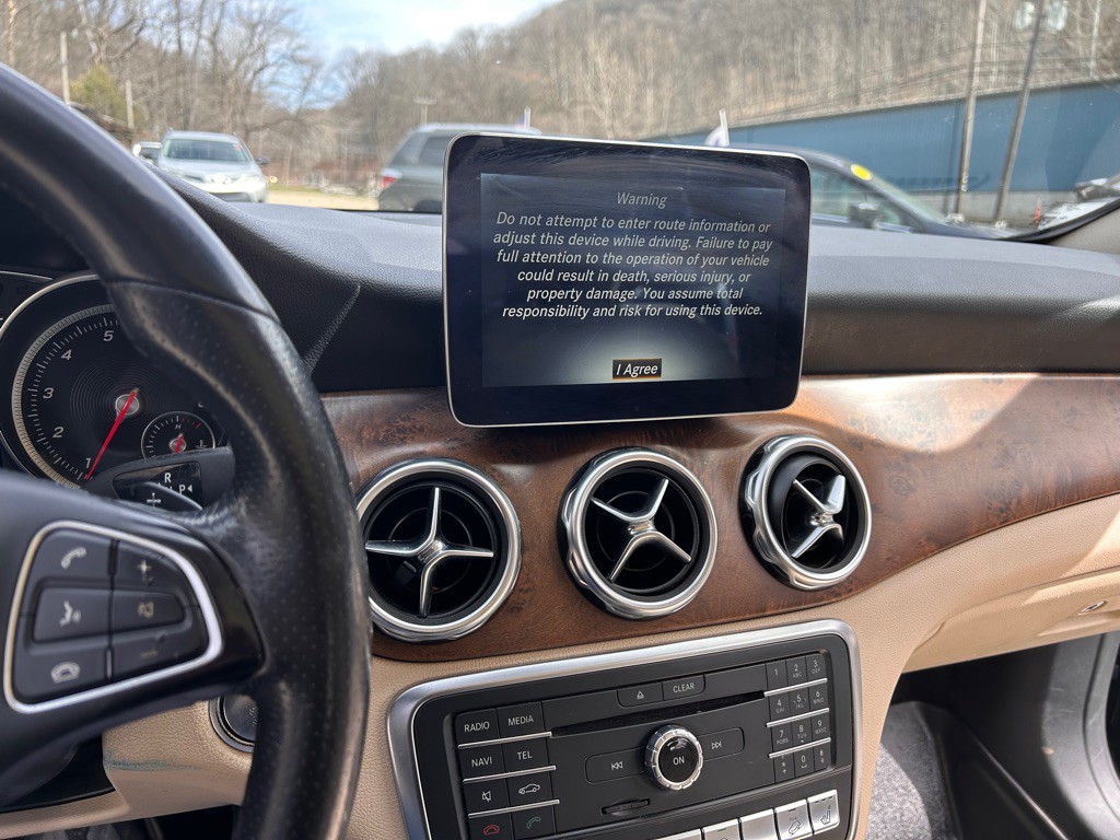 2018 Mercedes-Benz GLA-Class Image 16