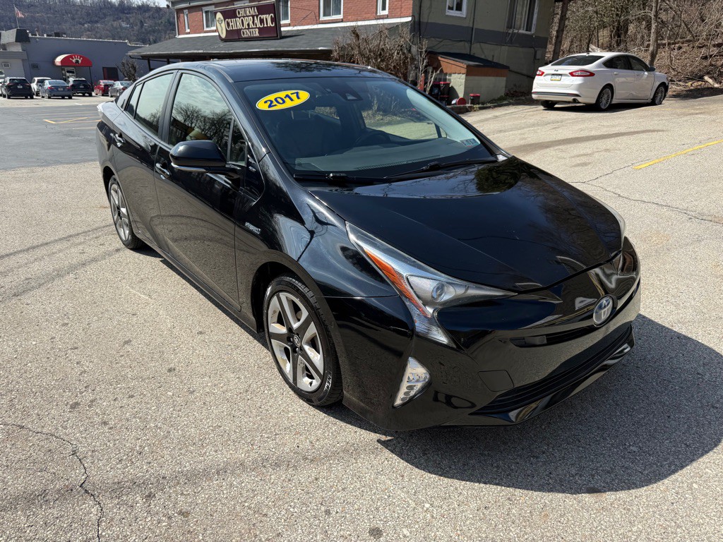 2017 Toyota Prius Image 1
