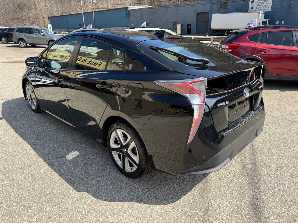 2017 Toyota Prius Image 5