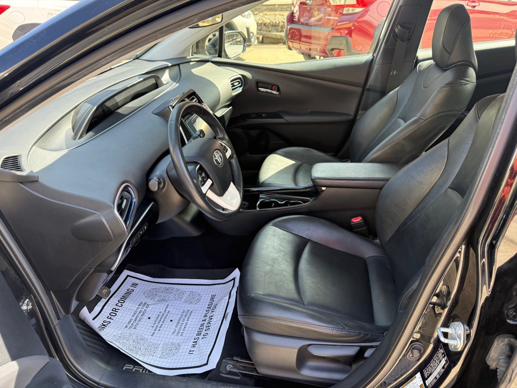2017 Toyota Prius Image 10