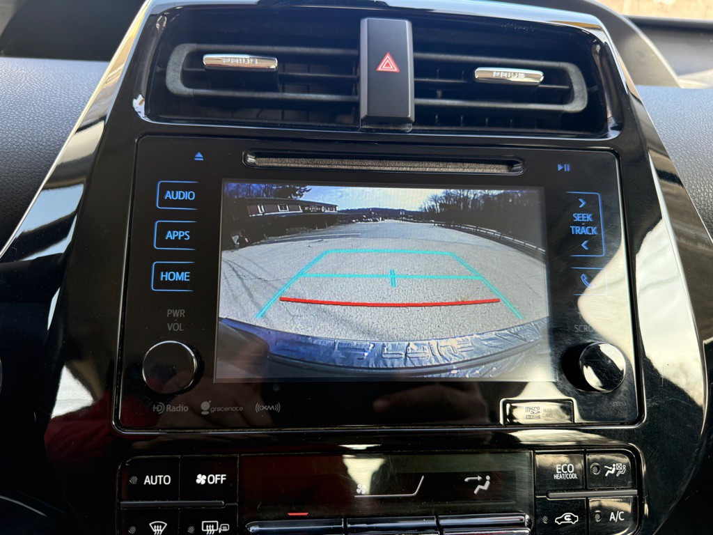 2017 Toyota Prius Image 18