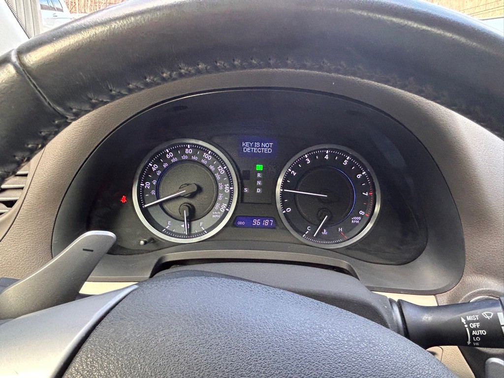 2013 Lexus IS Image 14