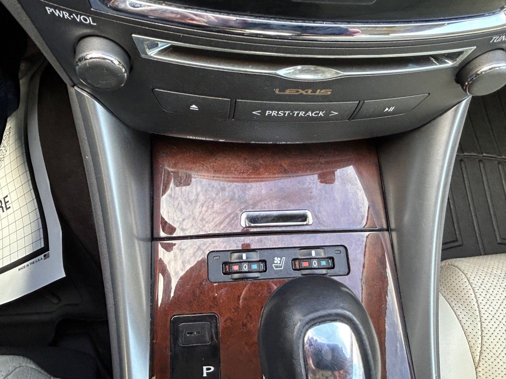 2013 Lexus IS Image 17