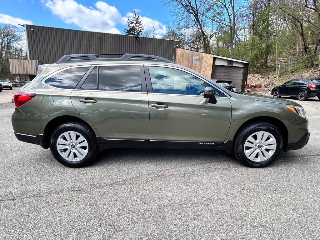 2015 Subaru Outback Image 8