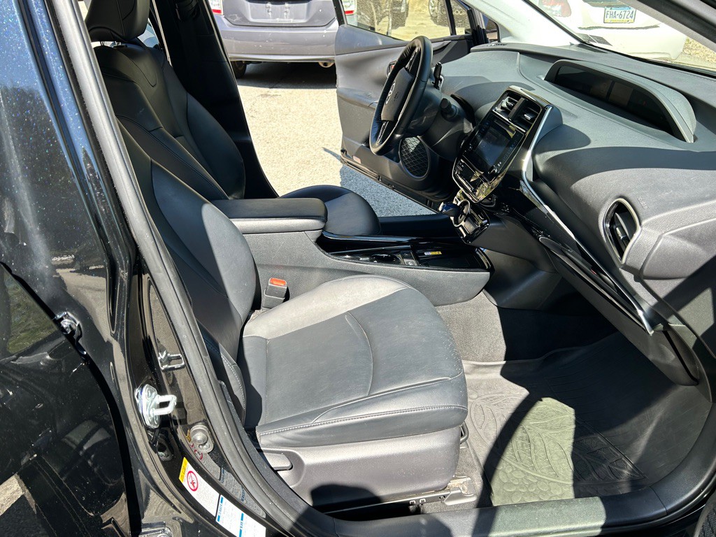 2019 Toyota Prius Image 14
