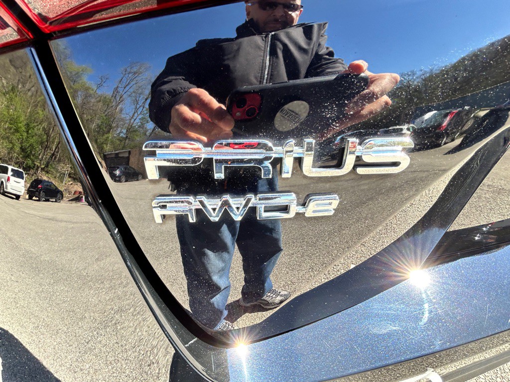 2019 Toyota Prius Image 16