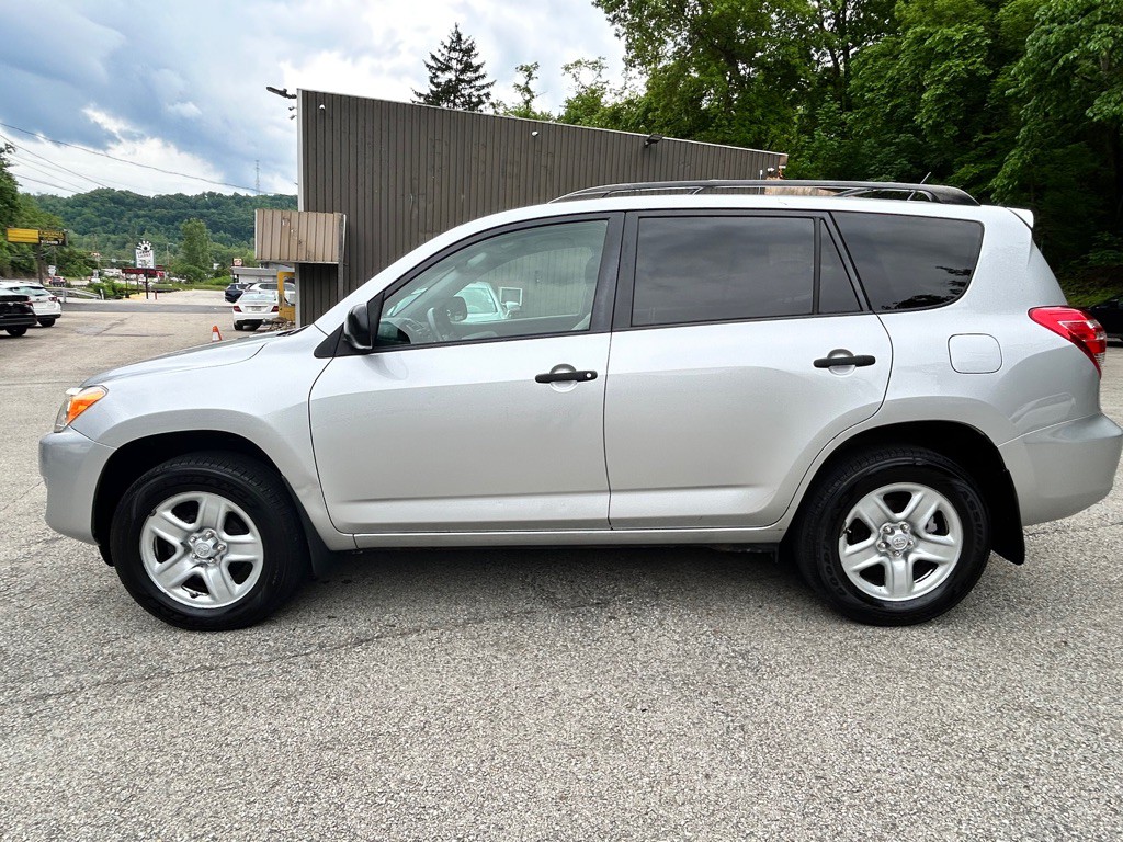 2011 Toyota Rav4 Image 4