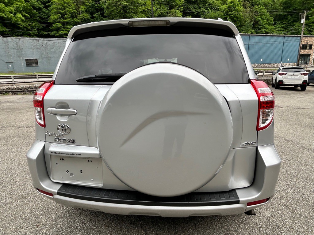 2011 Toyota Rav4 Image 6