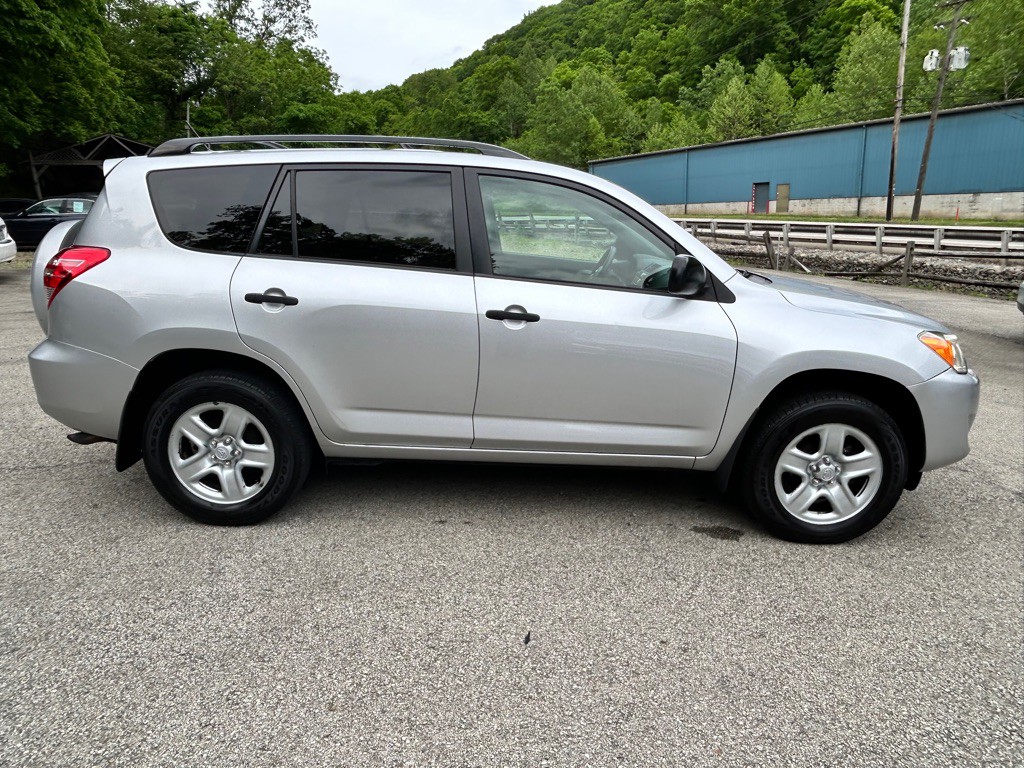 2011 Toyota Rav4 Image 8