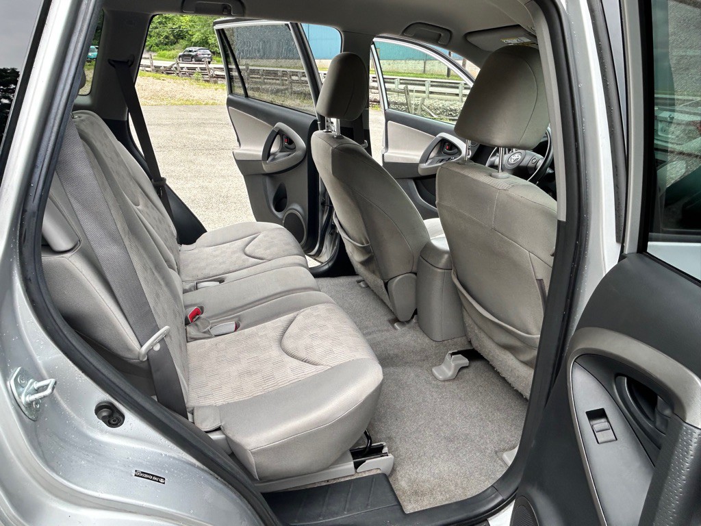 2011 Toyota Rav4 Image 12