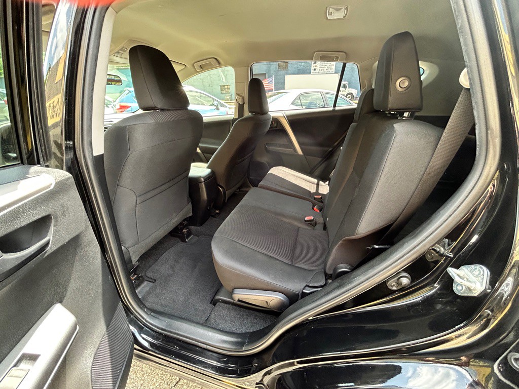 2016 Toyota Rav4 Image 10