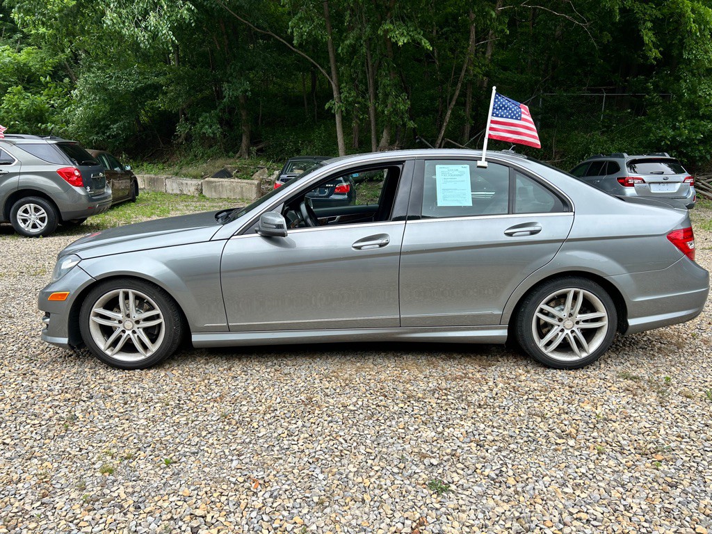 2012 Mercedes-Benz C-Class Image 4