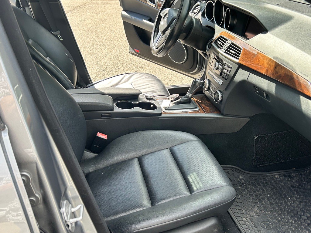 2012 Mercedes-Benz C-Class Image 13