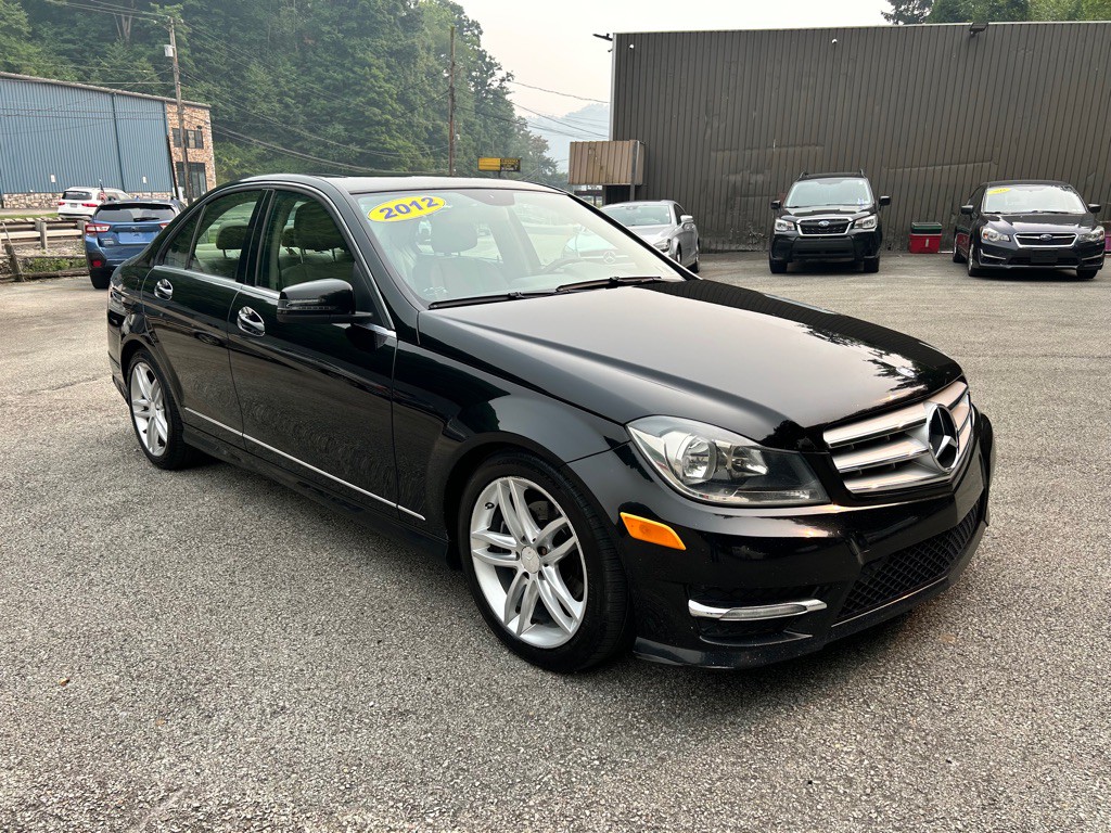 2012 Mercedes-Benz C-Class Image 1
