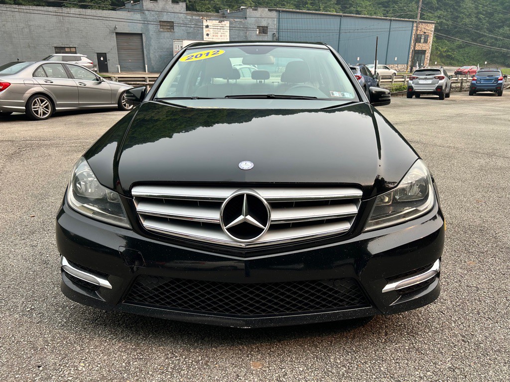 2012 Mercedes-Benz C-Class Image 2