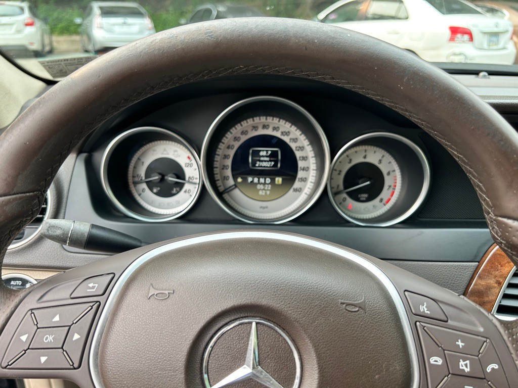 2012 Mercedes-Benz C-Class Image 14