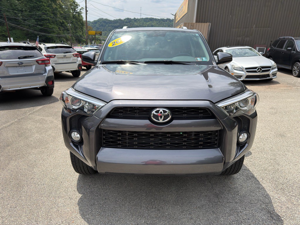 2014 Toyota 4Runner Image 2