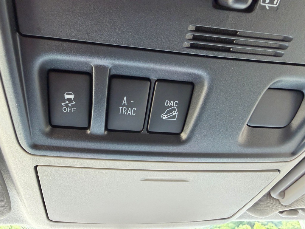 2014 Toyota 4Runner Image 25