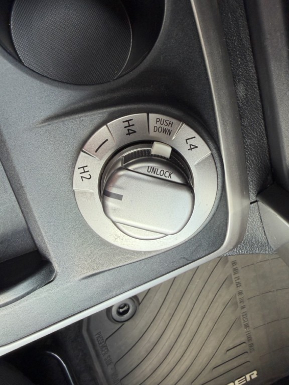 2014 Toyota 4Runner Image 29