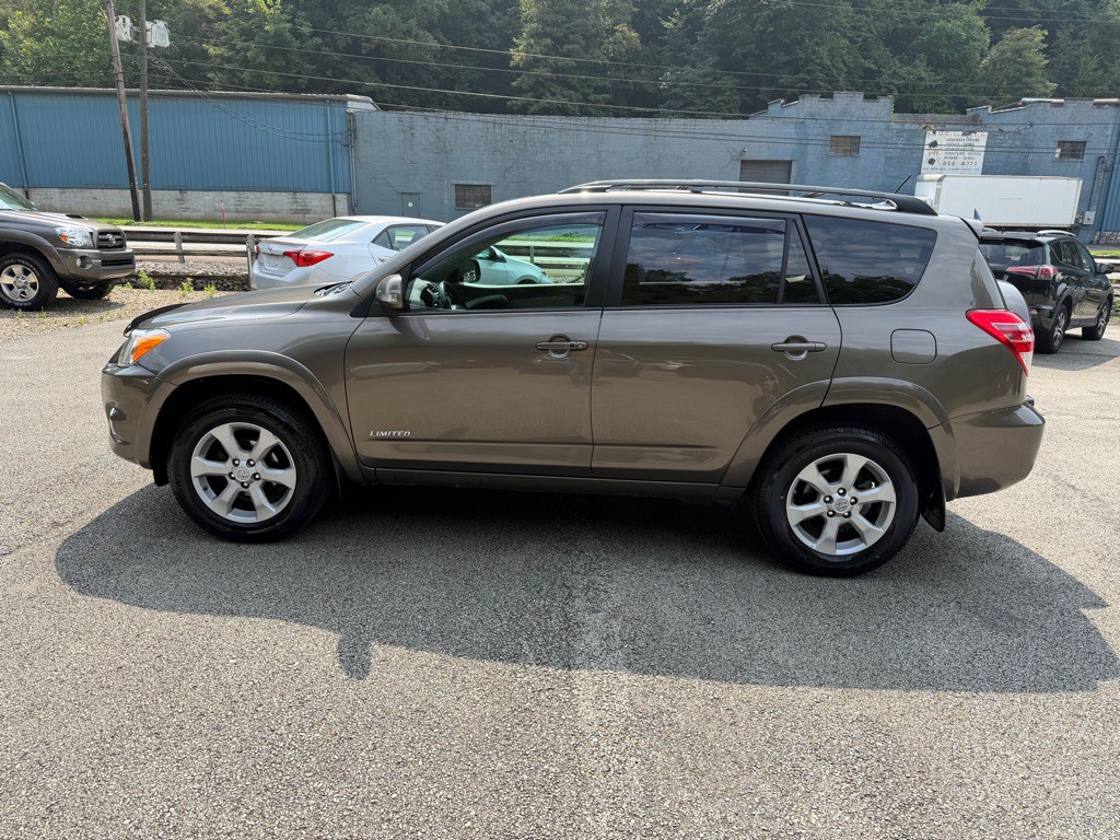 2011 Toyota Rav4 Image 4